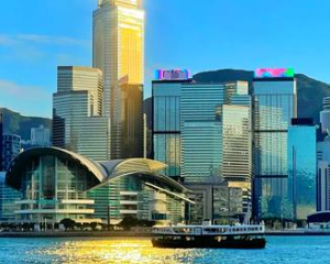 买香港保险分三种人：看收益、看逻辑、看结构！